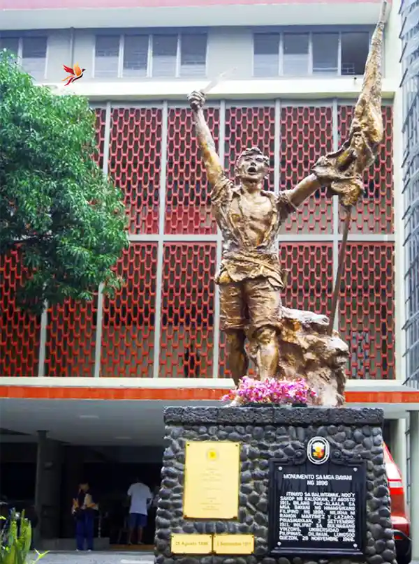 یادمان انقلاب ۱۸۹۶ در دانشگاهی دیلیمان فیلیپین